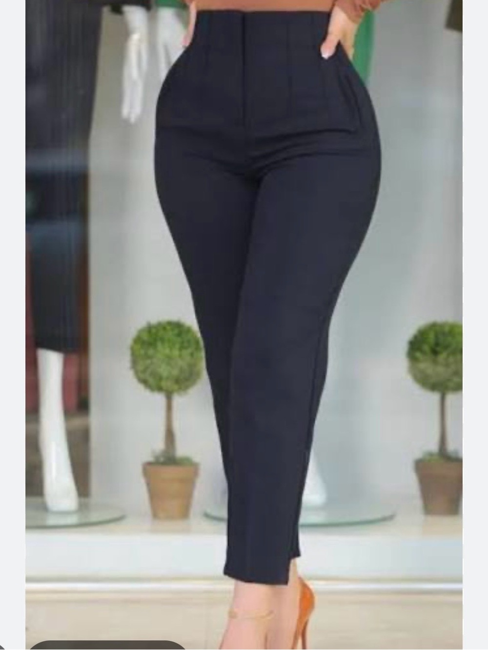 Zara Black High-Waist Wide-Leg Cropped Pants